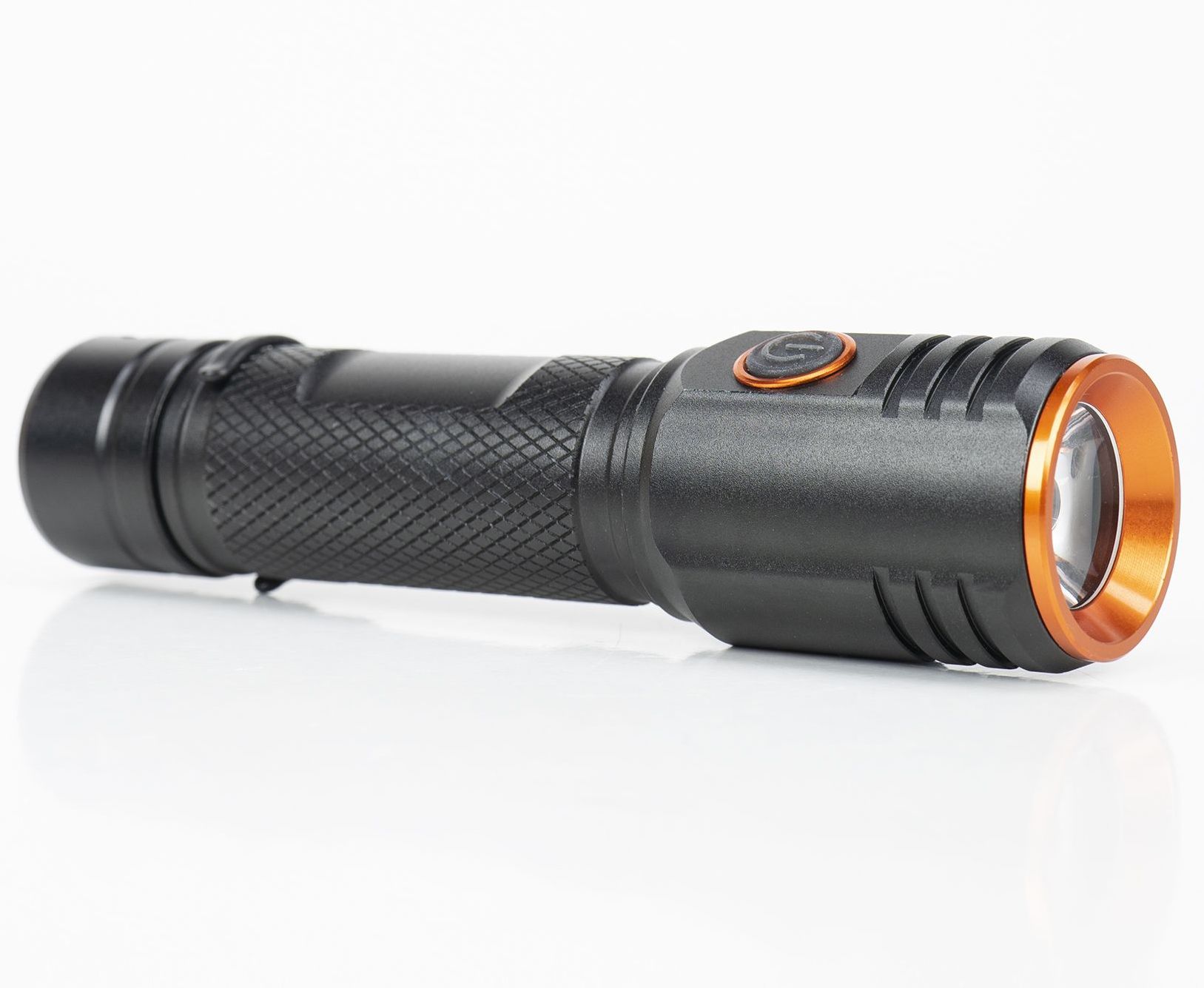 ФОНАРЬ PNI ADVENTURE F650 LED